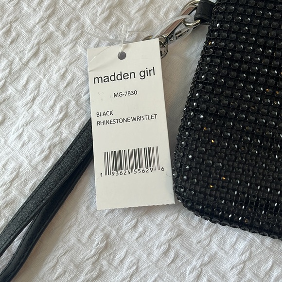 Madden Girl rhinestone wristlet NWT - Picture 2 of 7